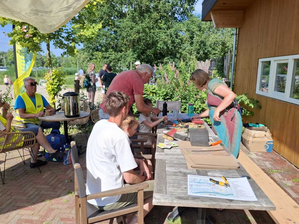 Gezellige Groen Doet Goed Buitendag in Nieuw-Wulven